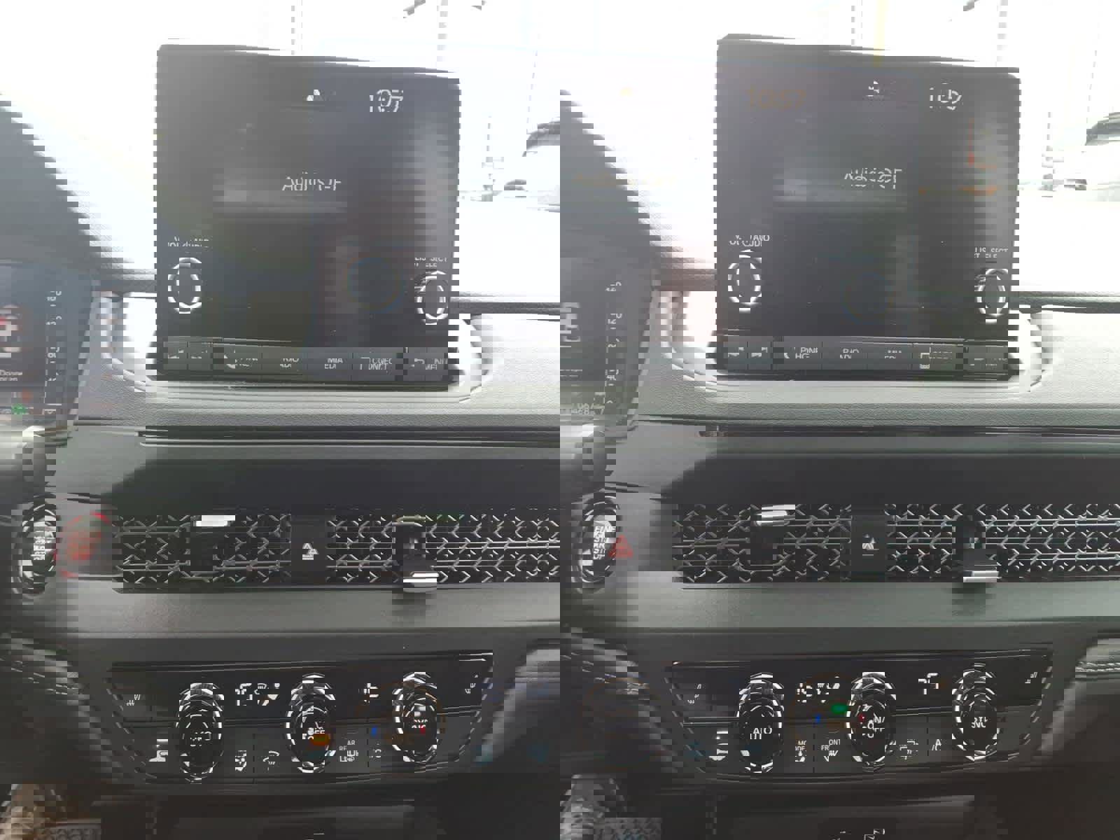 Used 2024 Honda Accord EX image 10