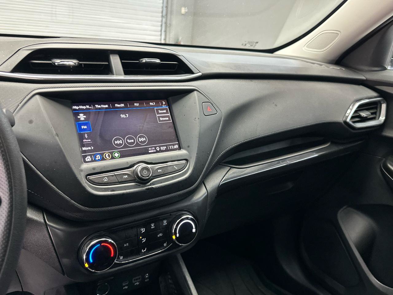 Used 2023 Chevrolet TrailBlazer LT FWD image 20
