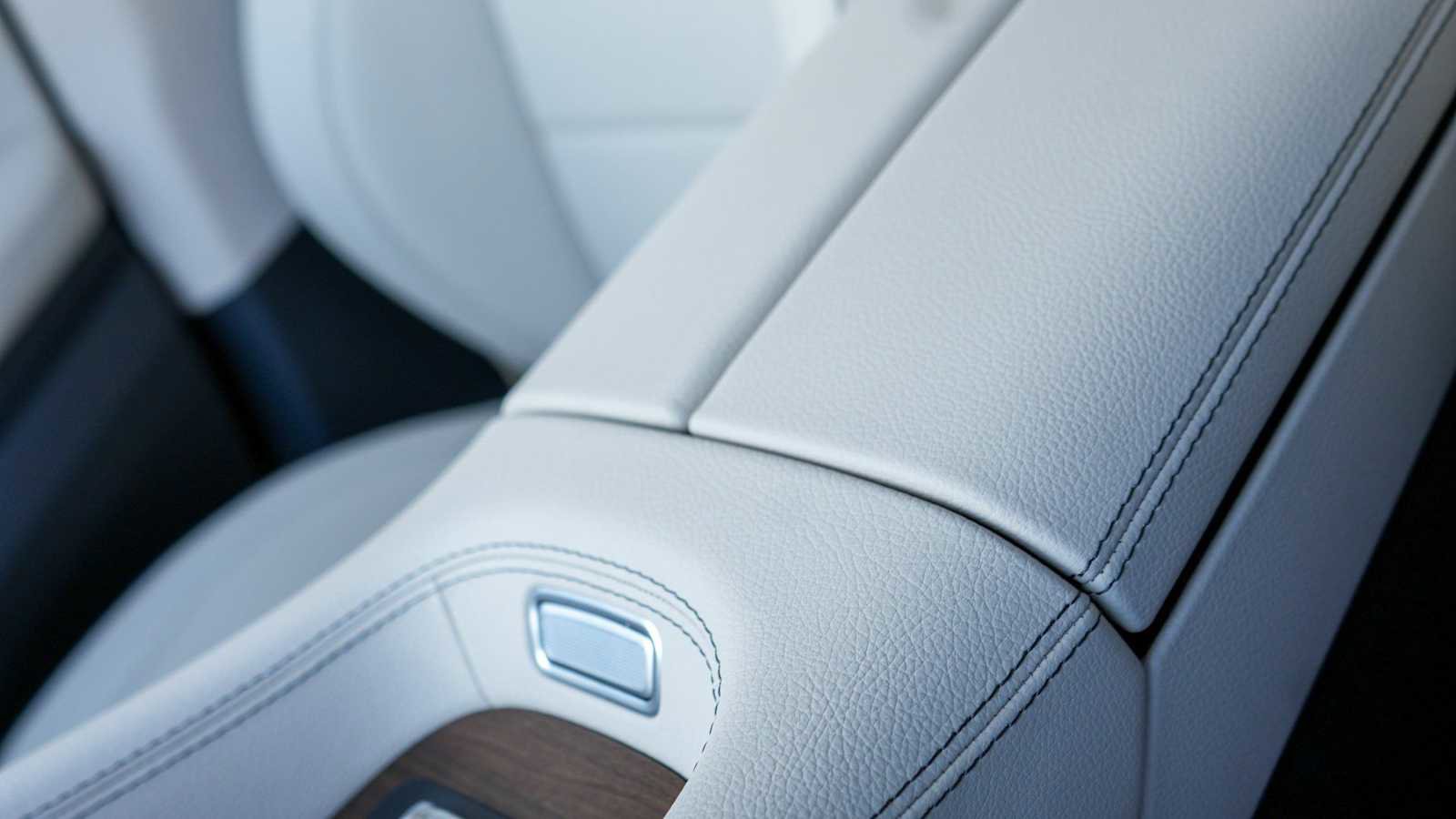 Used 2026 Mercedes-Benz GLS 450 4MATIC image 53