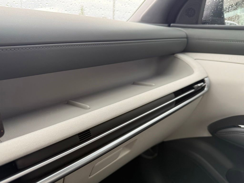 Certified 2026 Hyundai Tucson Limited AWD/4WD image 33