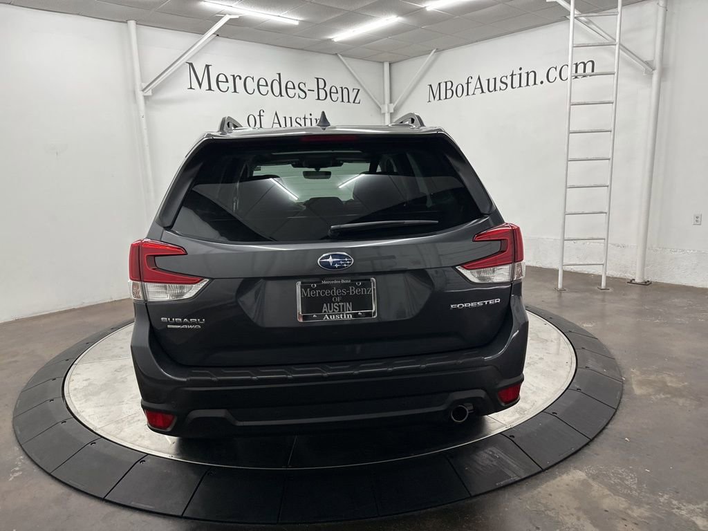 Used 2022 Subaru Forester Limited image 6