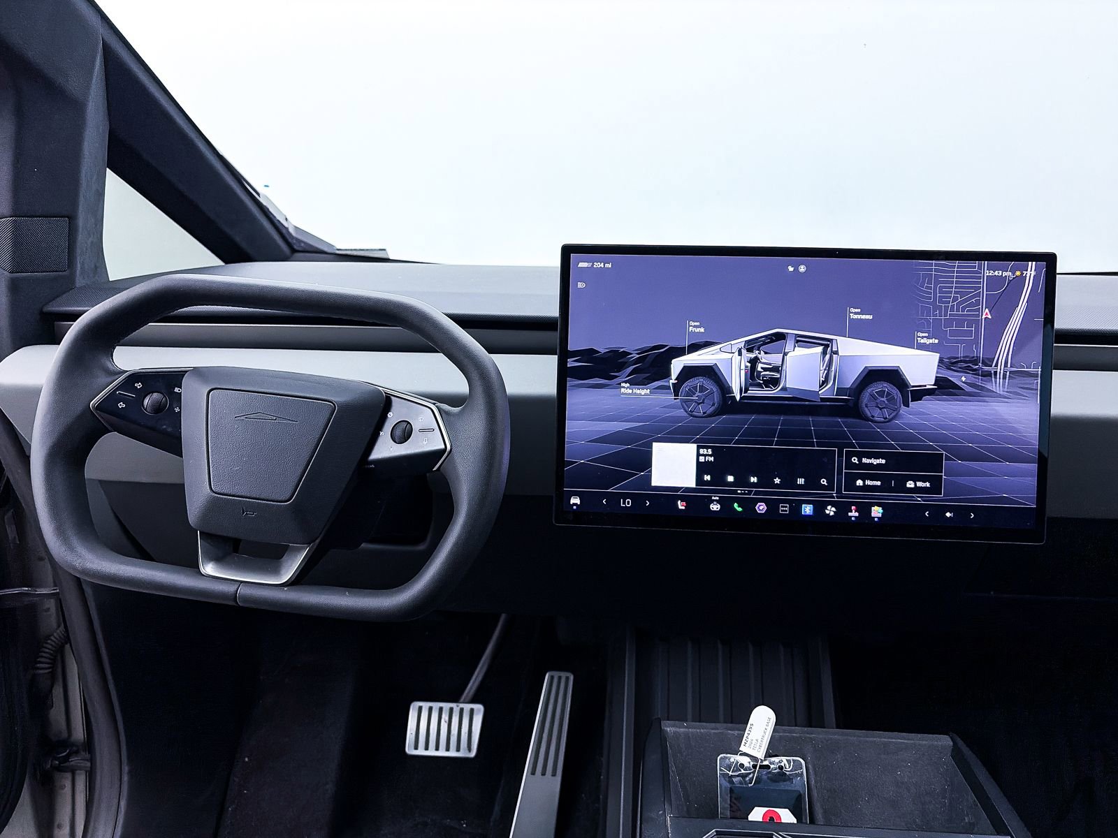 Used 2024 Tesla Cybertruck AWD Crew Cab image 3