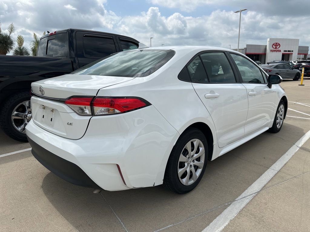 Used 2024 Toyota Corolla LE image 9