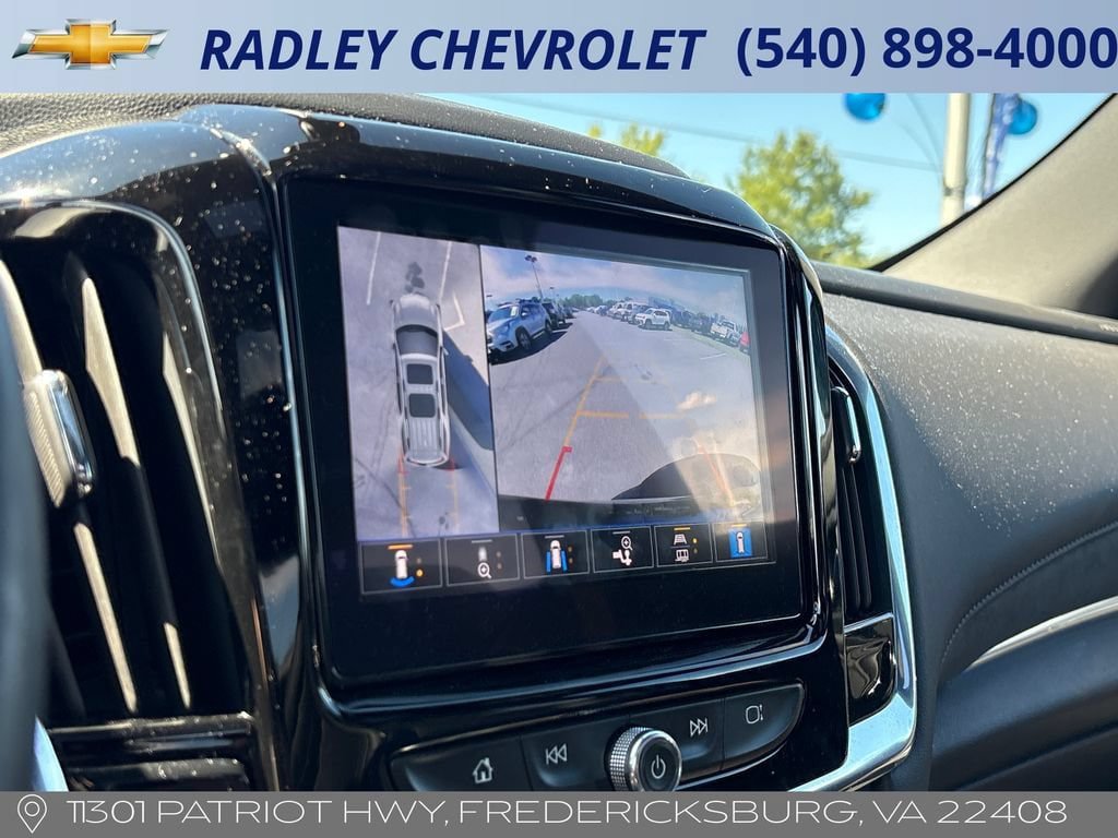 Used 2023 Chevrolet Traverse High Country w/ LPO, Cargo Package AWD/4WD image 9