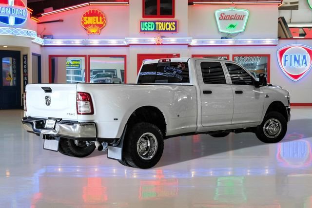 Used 2024 RAM 3500 Tradesman w/ Chrome Appearance Group image 3