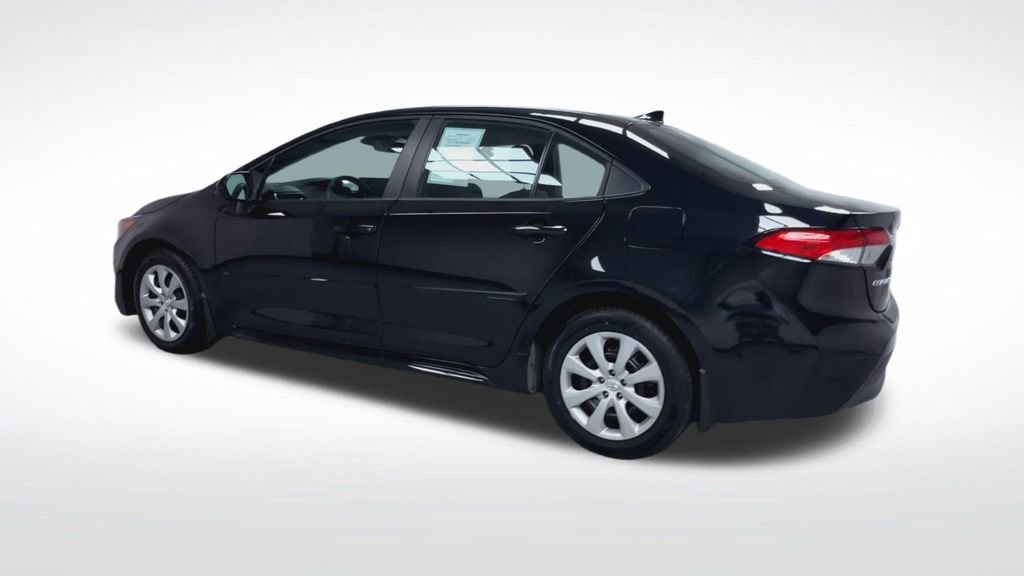 Certified 2024 Toyota Corolla LE FWD image 7