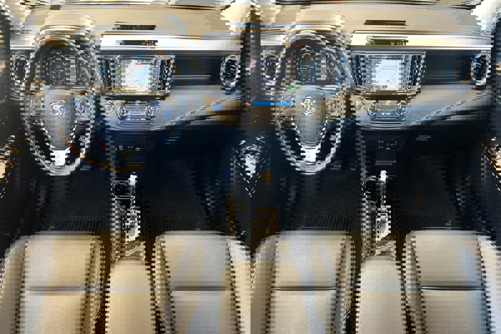 Used 2017 Toyota RAV4 Limited AWD/4WD image 3