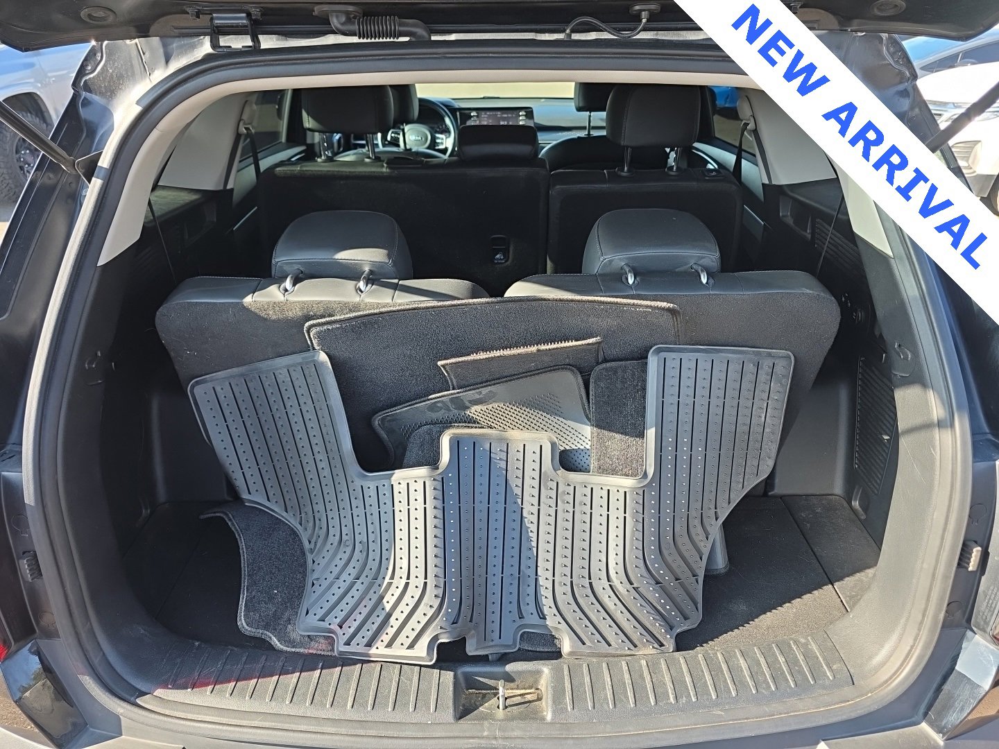 Used 2021 Kia Sorento S image 29