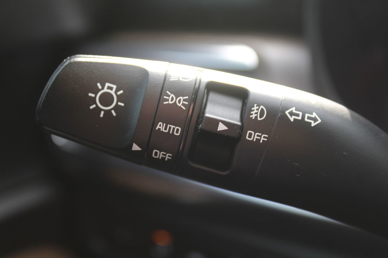 Used 2022 Kia Telluride SX w/ SX Prestige Package image 32