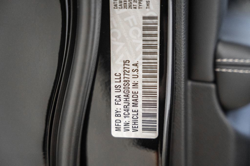 New 2025 Jeep Grand Cherokee Altitude image 38