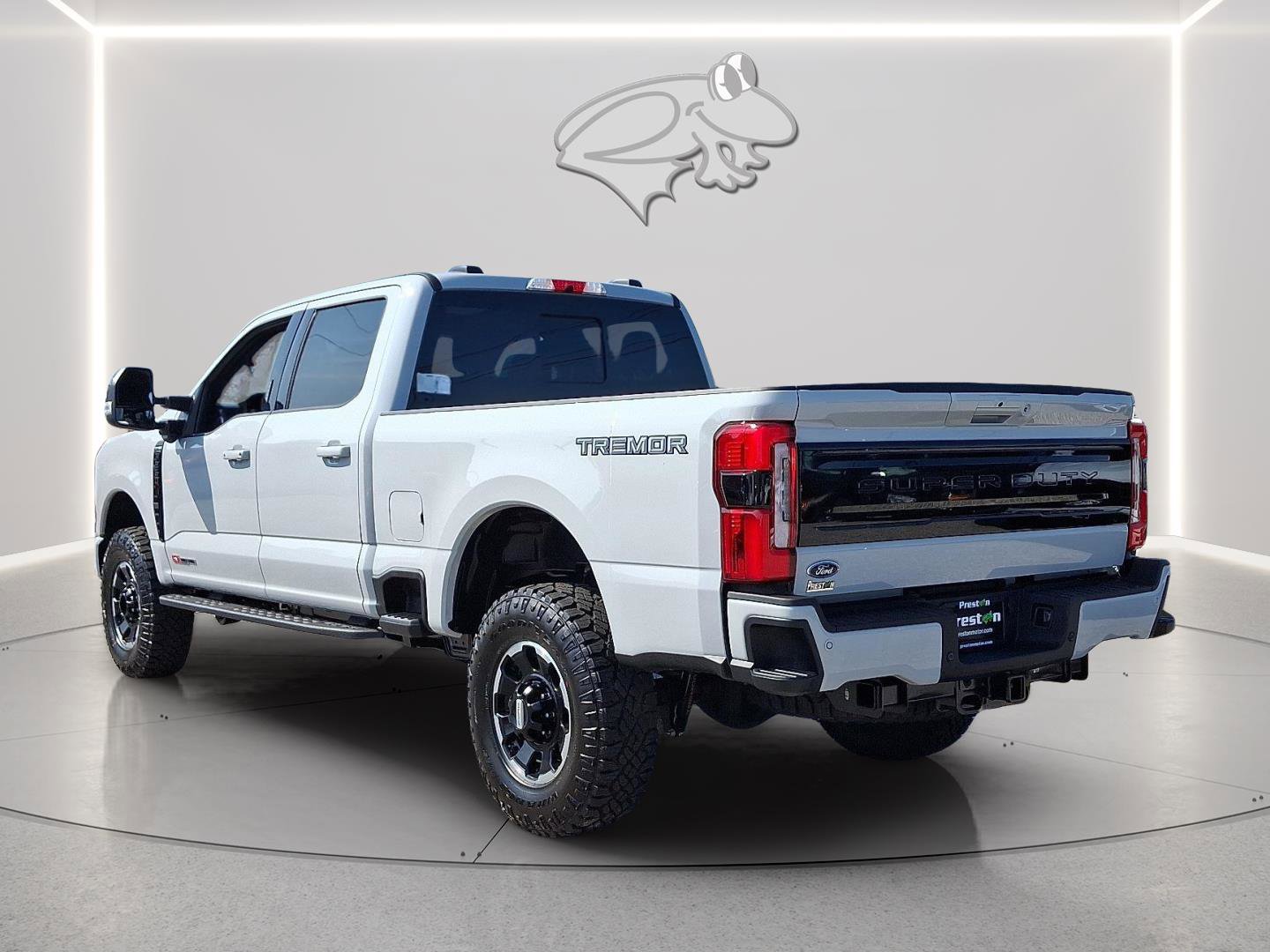 New 2026 Ford F250 Platinum w/ Tremor Off-Road Package image 2