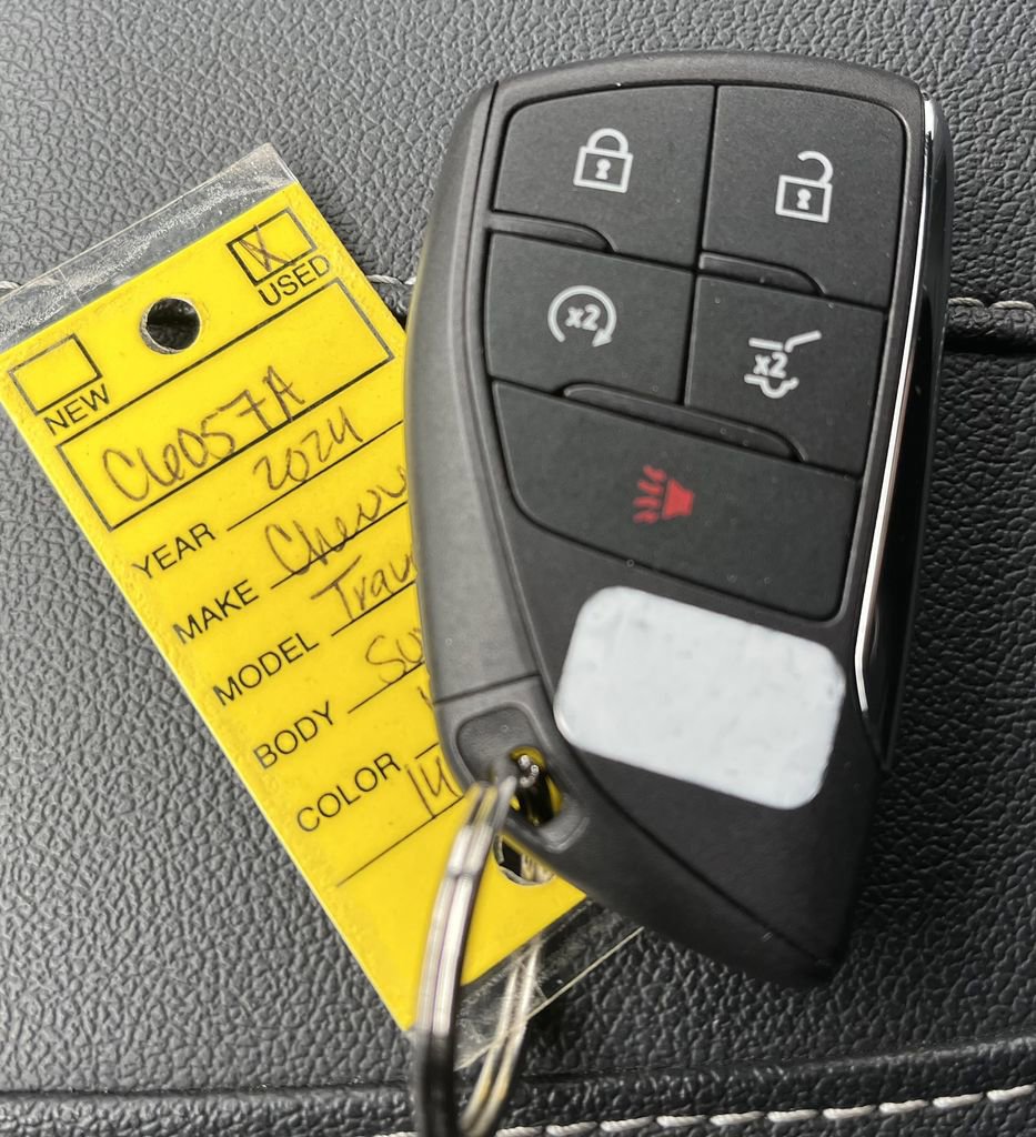 Used 2024 Chevrolet Traverse LT w/ Enhanced Driving Package image 23