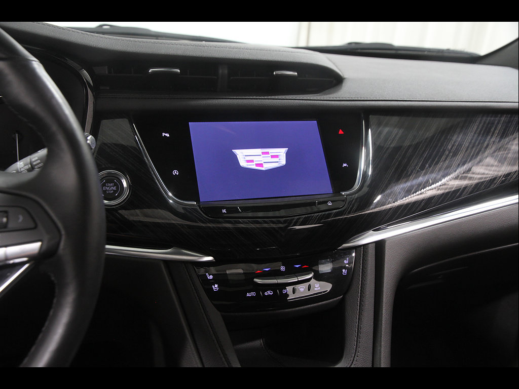 Certified 2025 Cadillac XT6 Premium Luxury w/ LPO, Floor Liner Package AWD/4WD image 9