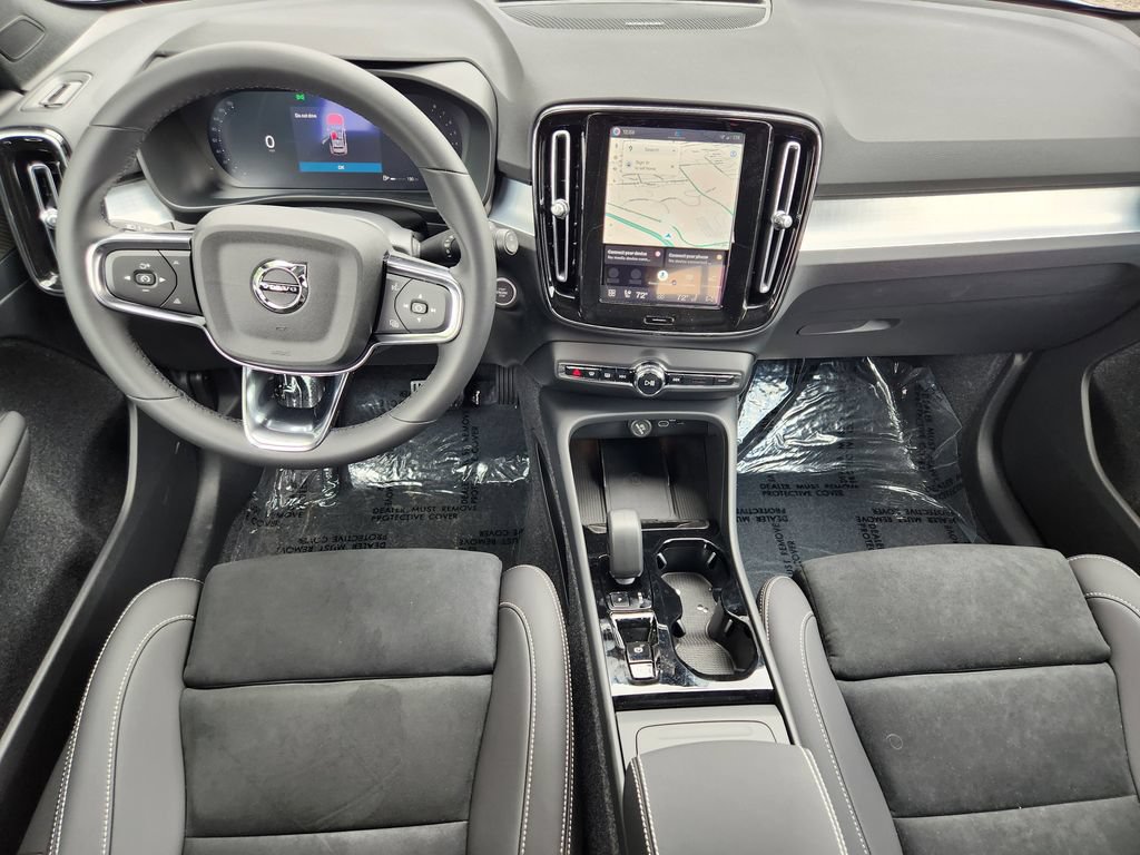 New 2026 Volvo XC40 B5 Ultra w/ Climate Package AWD/4WD image 16