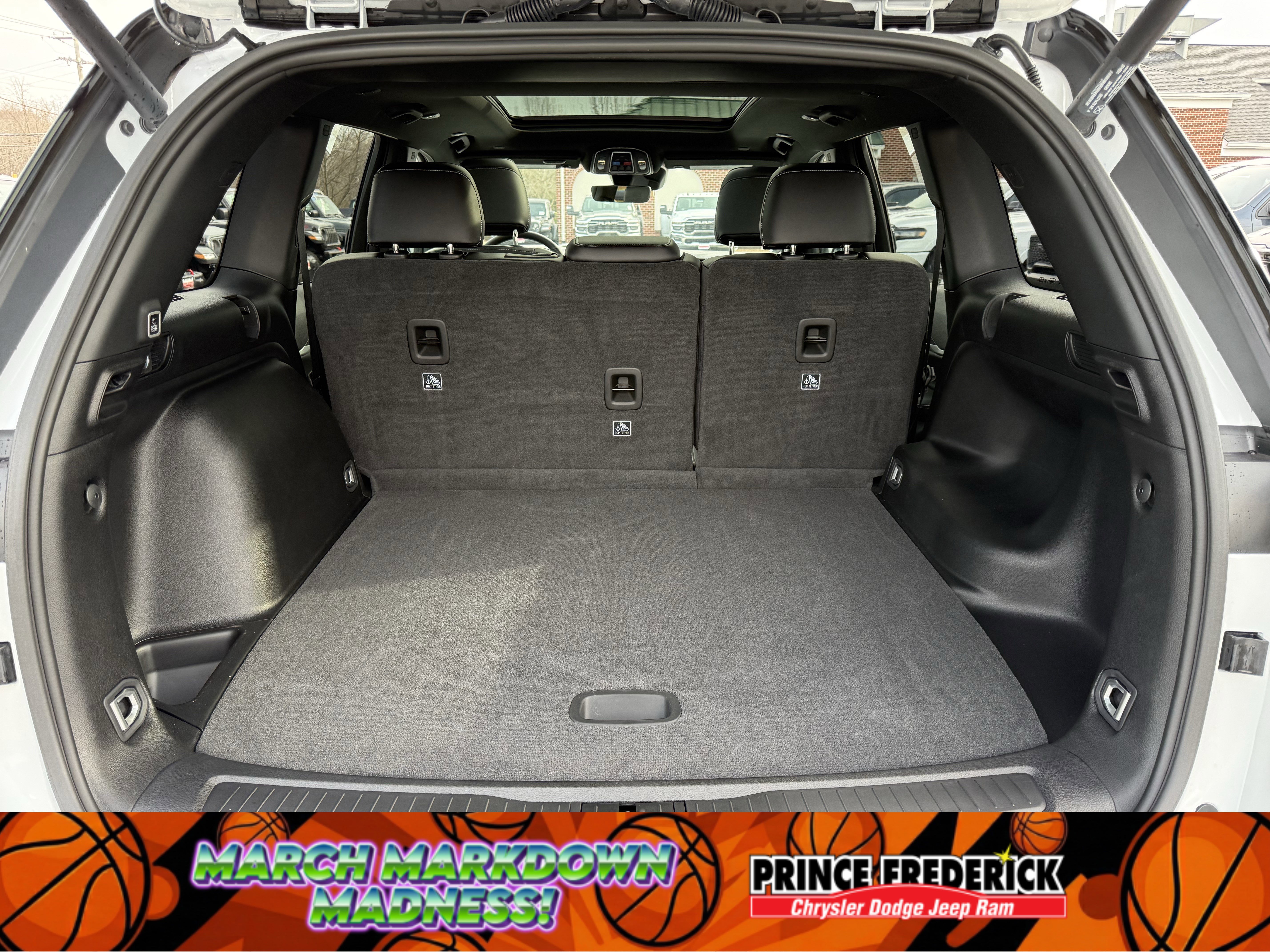 New 2025 Jeep Grand Cherokee Limited image 14