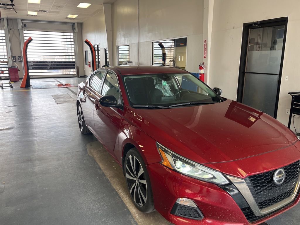 Used 2022 Nissan Altima 2.5 SR