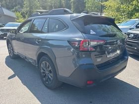Used 2025 Subaru Outback Onyx Edition AWD/4WD image 4