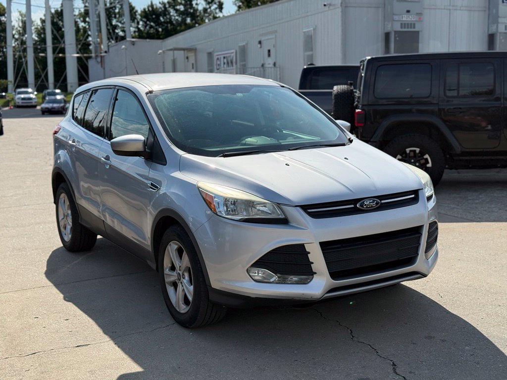Used 2015 Ford Escape SE FWD image 4
