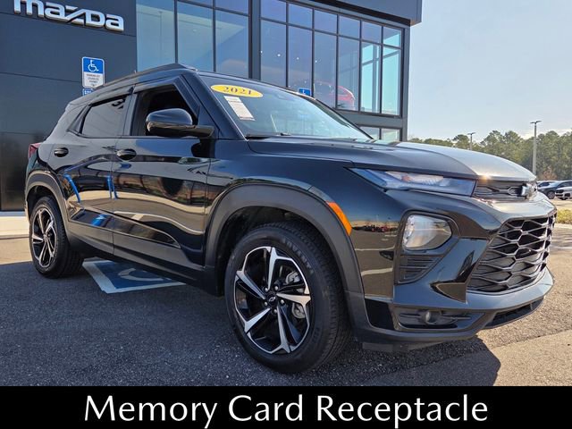 Used 2021 Chevrolet TrailBlazer RS w/ Sun and Liftgate Package image 17