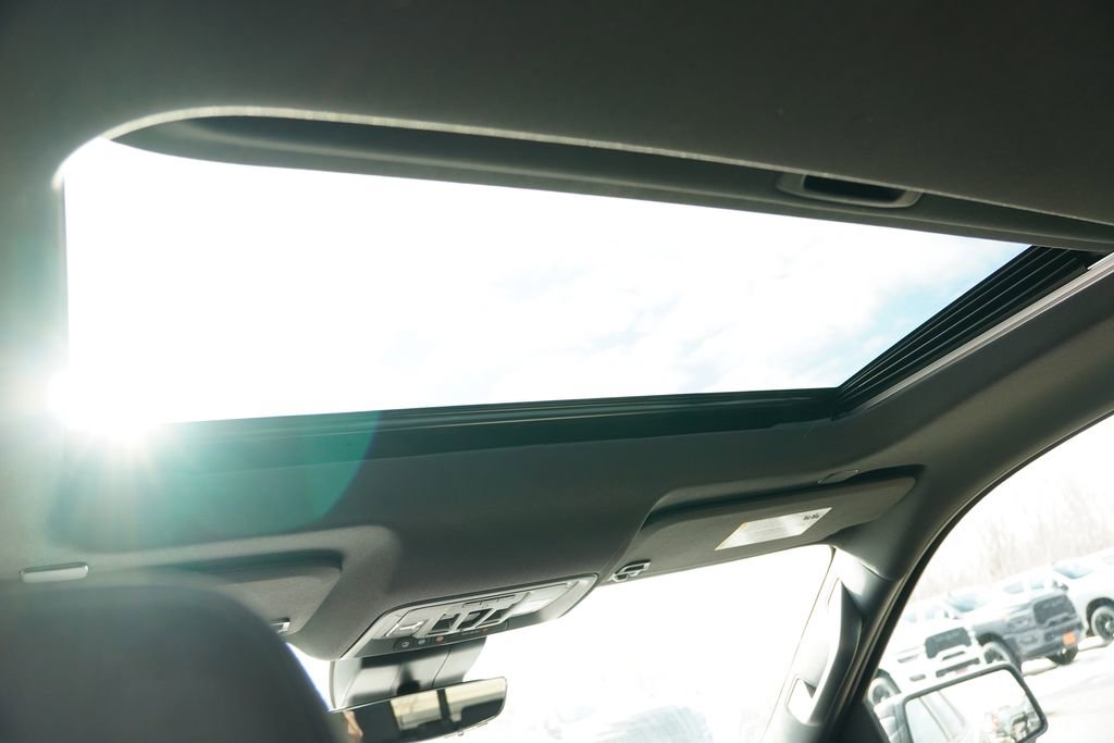 New 2026 Chevrolet Silverado 1500 ZR2 image 13