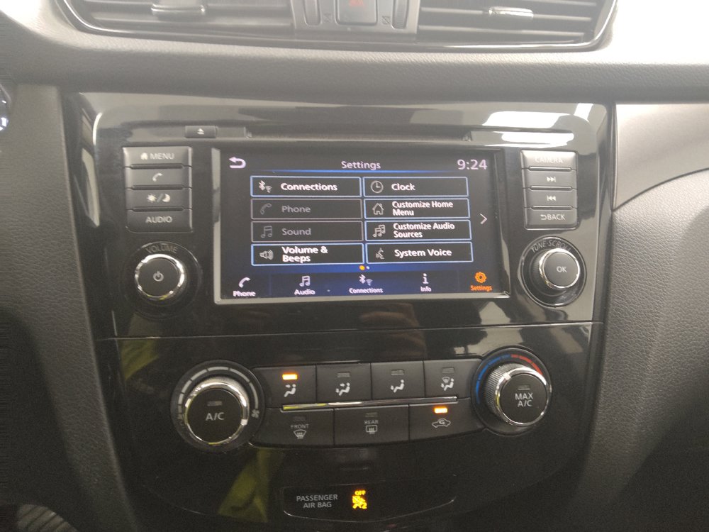Used 2020 Nissan Rogue Sport S w/ Appearance Package FWD image 25