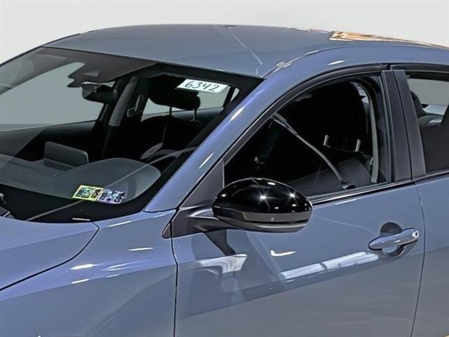 Used 2025 Nissan Sentra SR FWD image 8