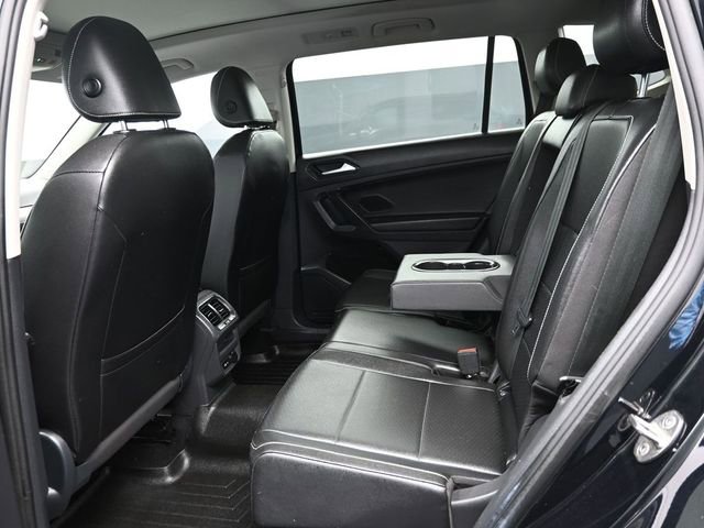 Used 2021 Volkswagen Tiguan SE AWD/4WD image 9