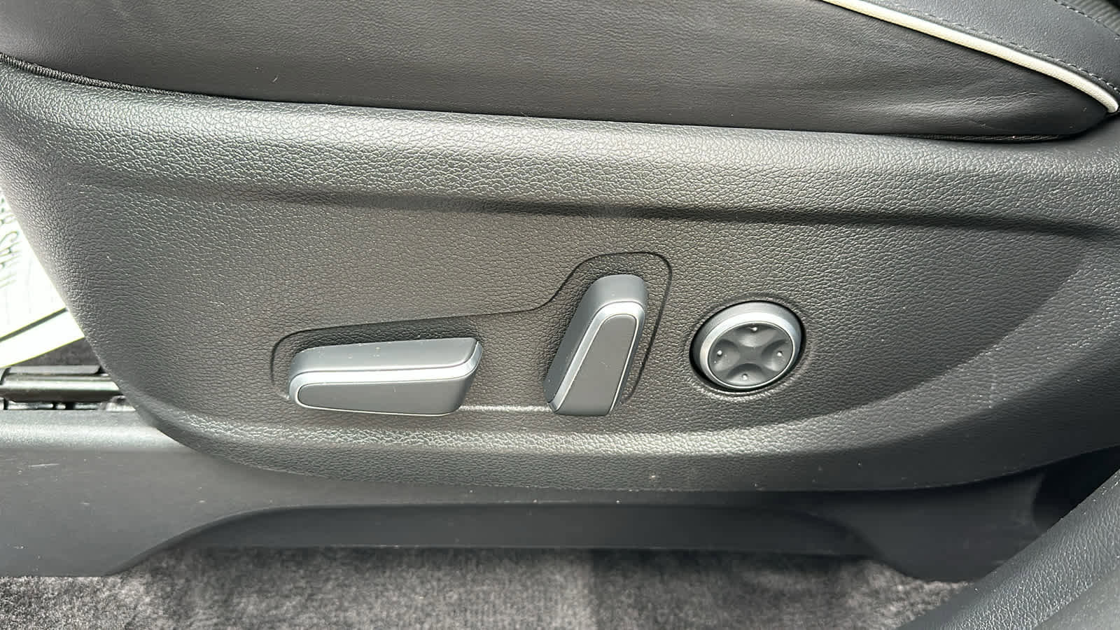 Used 2025 Hyundai Palisade SEL image 13