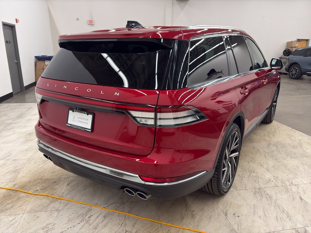Used 2025 Lincoln Aviator Reserve w/ Equipment Group 201A image 7