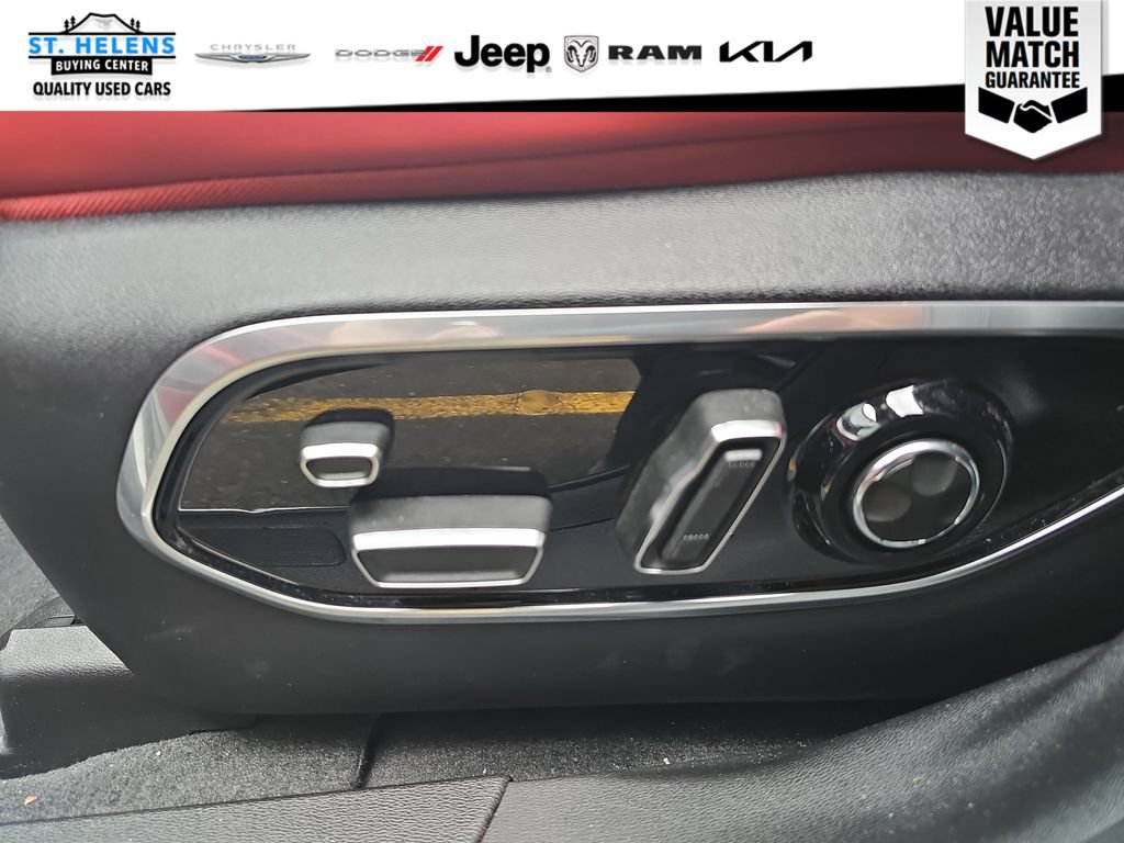 Used 2024 Jeep Wagoneer Limited AWD/4WD image 18