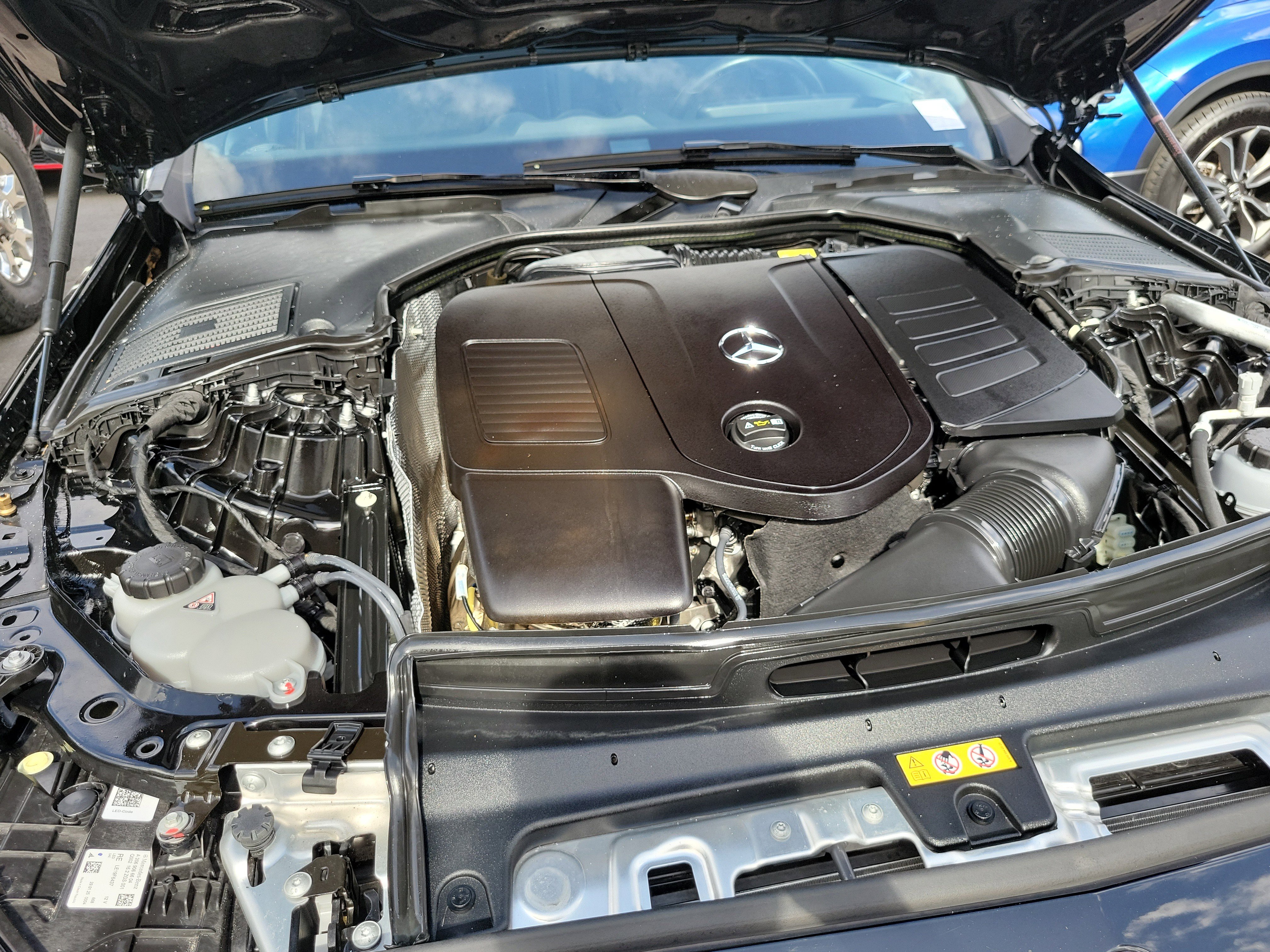 Used 2025 Mercedes-Benz C 300 Sedan image 27