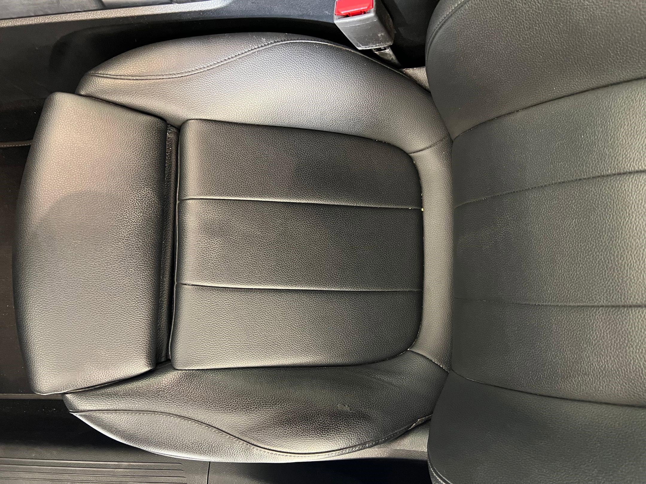 Certified 2021 Mercedes-Benz GLB 250 image 28