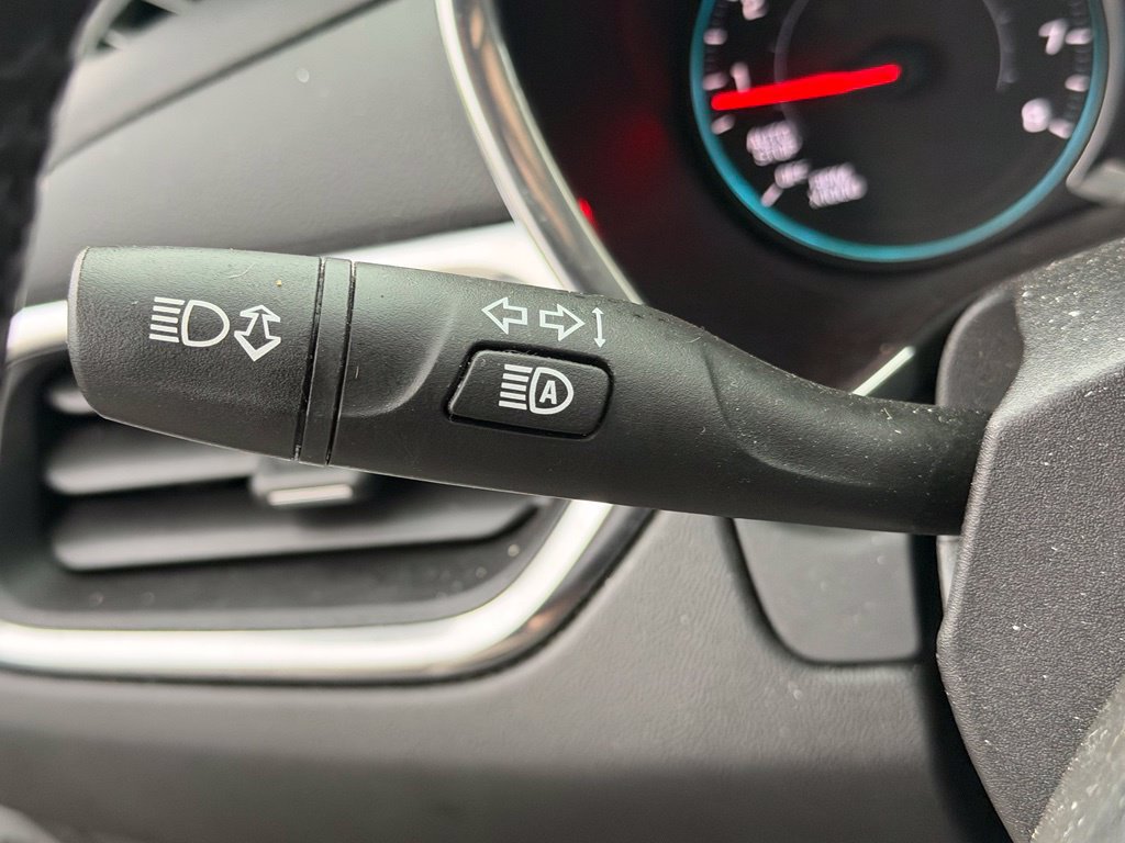 Used 2021 Chevrolet Equinox LT AWD/4WD image 31