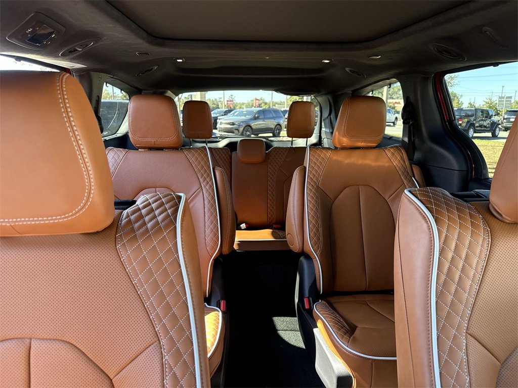 New 2026 Chrysler Pacifica Pinnacle image 31