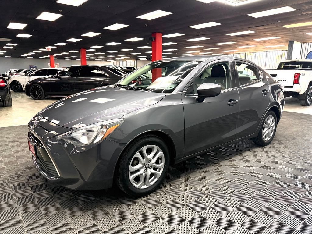 Used 2017 Toyota Yaris iA FWD image 8
