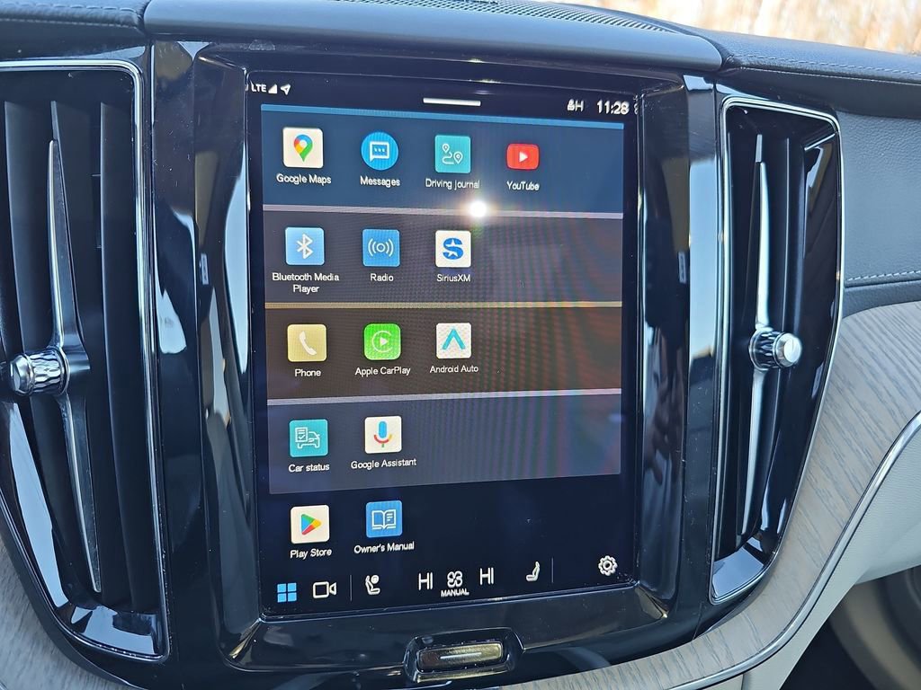 Used 2022 Volvo XC60 B5 Inscription w/ Advanced Package image 25