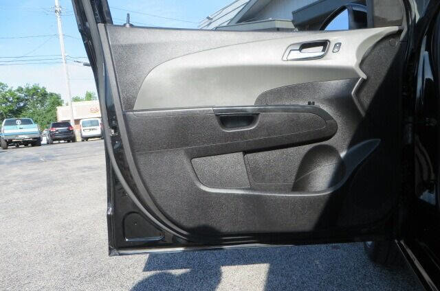 Used 2016 Chevrolet Sonic LTZ image 36