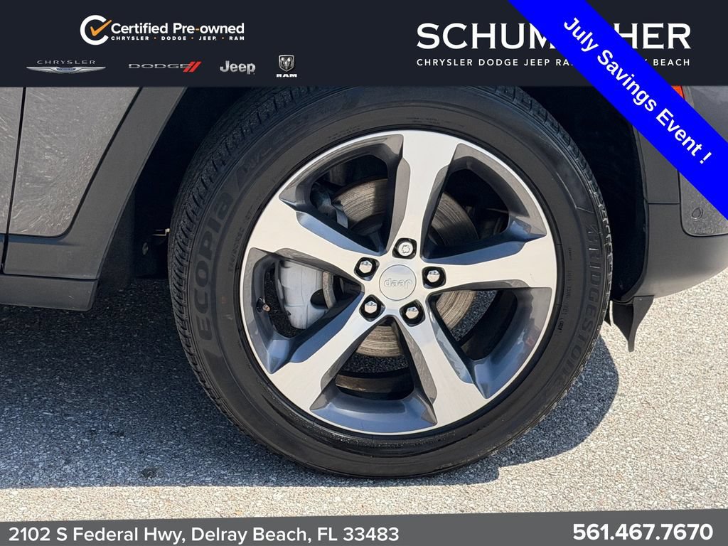 Certified 2024 Jeep Grand Cherokee Limited w/ Luxury Tech Group II RWD image 9