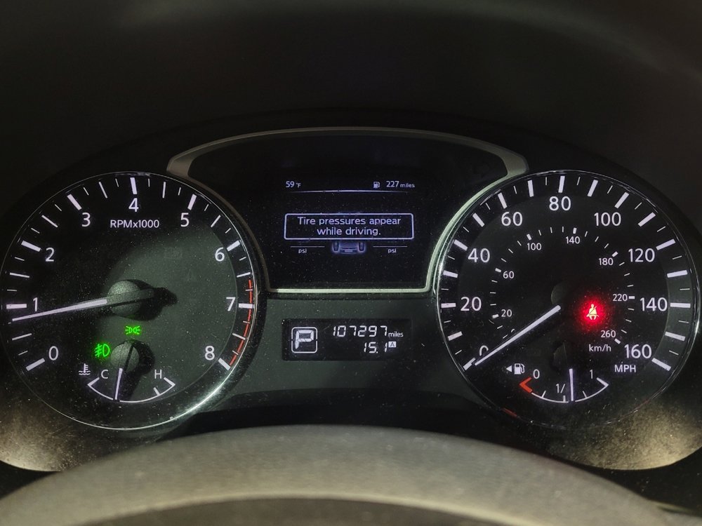 Used 2015 Nissan Altima 2.5 SL w/ Moonroof Package image 23