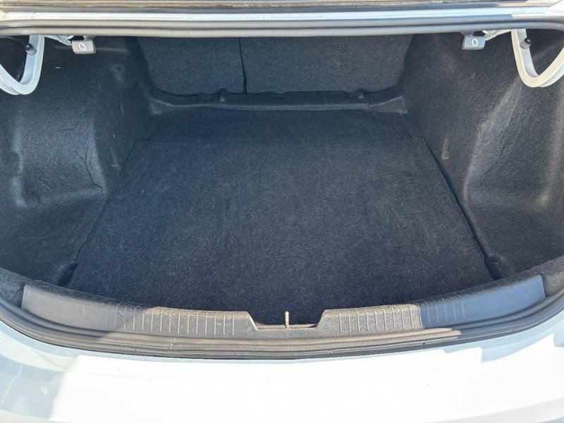 Used 2024 Chevrolet Malibu LT FWD image 7