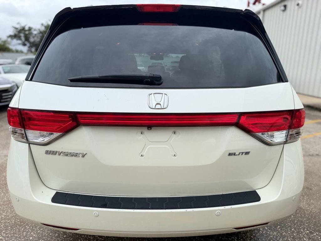 Used 2015 Honda Odyssey Touring Elite image 4