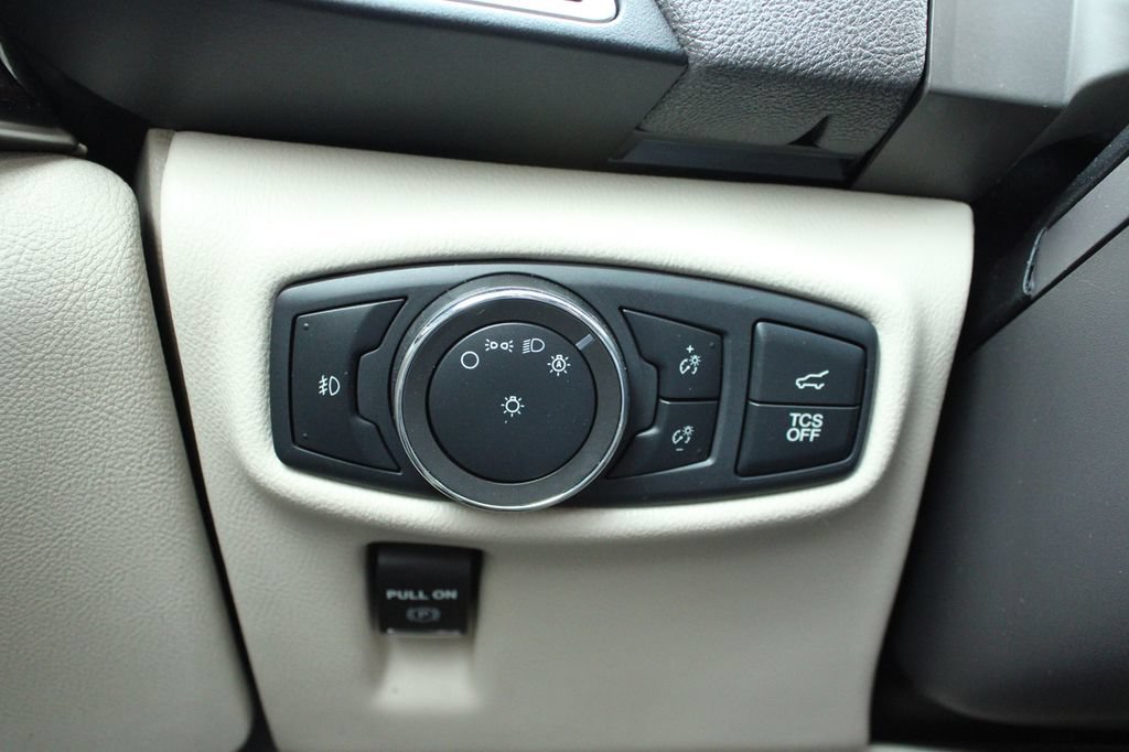 Used 2020 Lincoln Nautilus Reserve FWD image 31