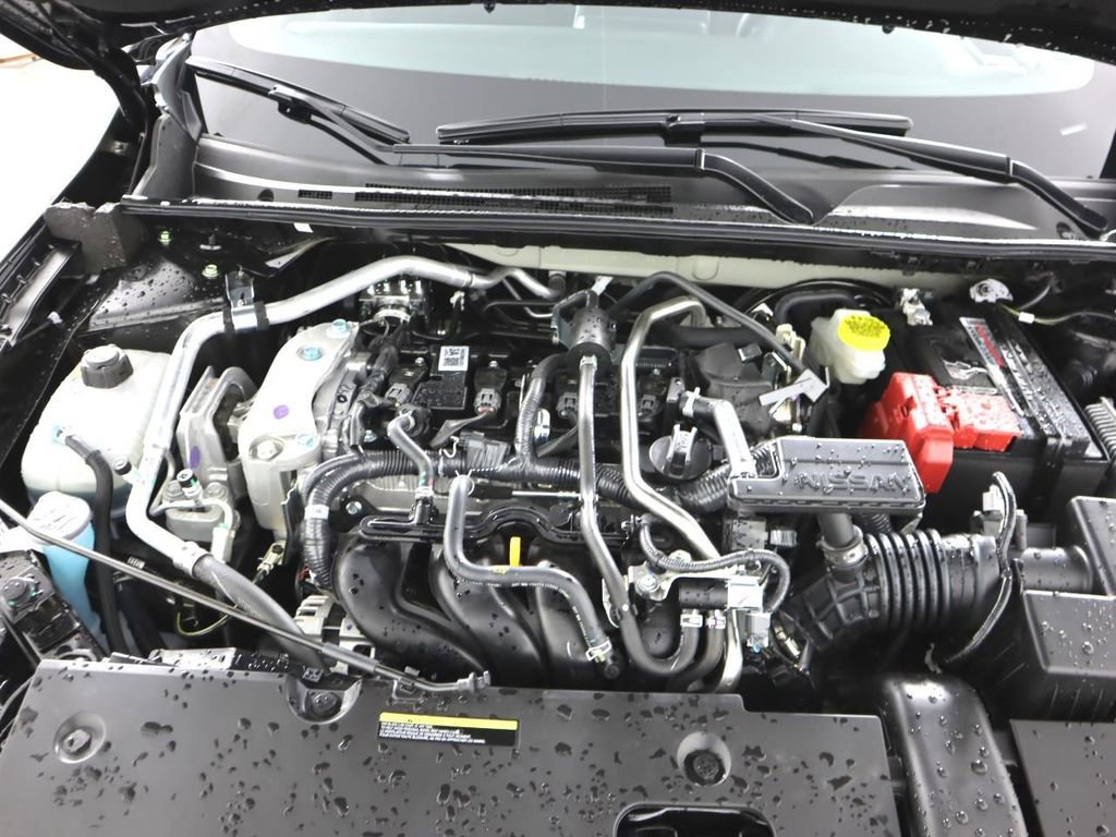 Used 2025 Nissan Sentra SV FWD image 9