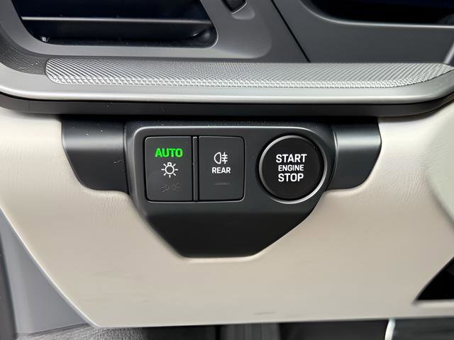 Used 2025 Porsche 911 Carrera image 15