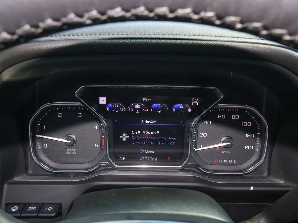 Used 2023 GMC Sierra 2500 Denali w/ Denali Ultimate Package AWD/4WD image 23
