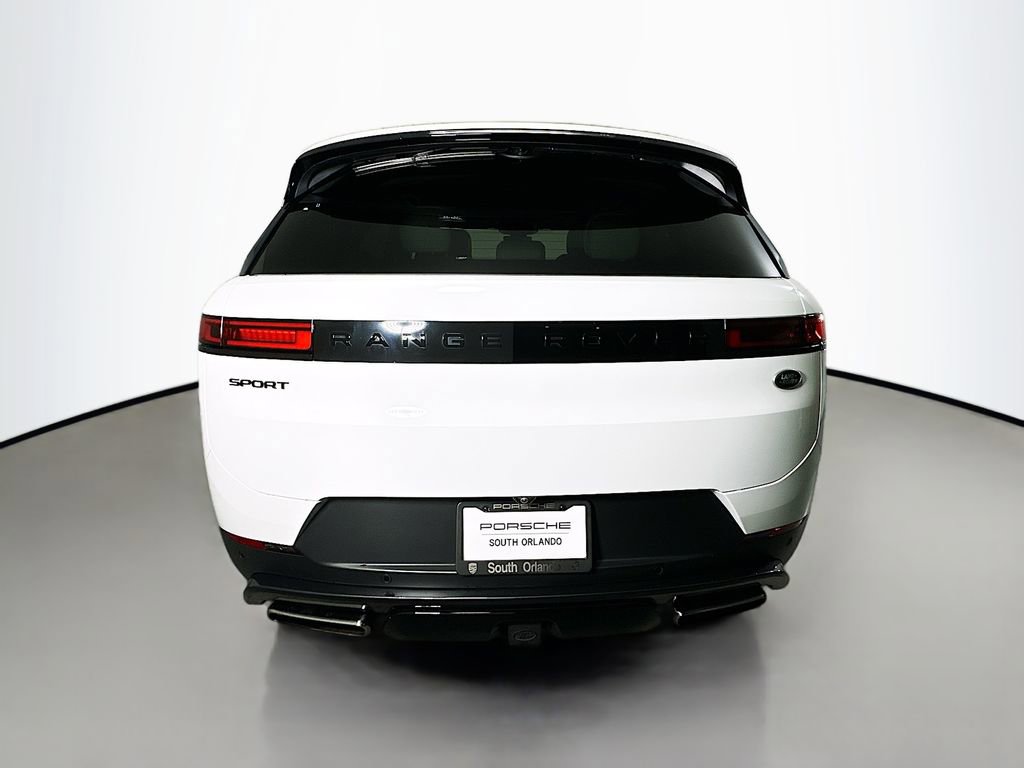 Used 2023 Land Rover Range Rover Sport SE image 10