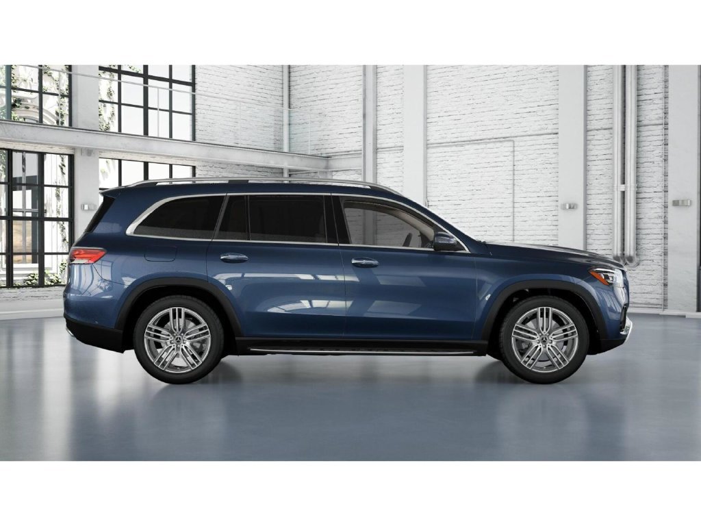 Used 2024 Mercedes-Benz GLS 450 4MATIC image 2