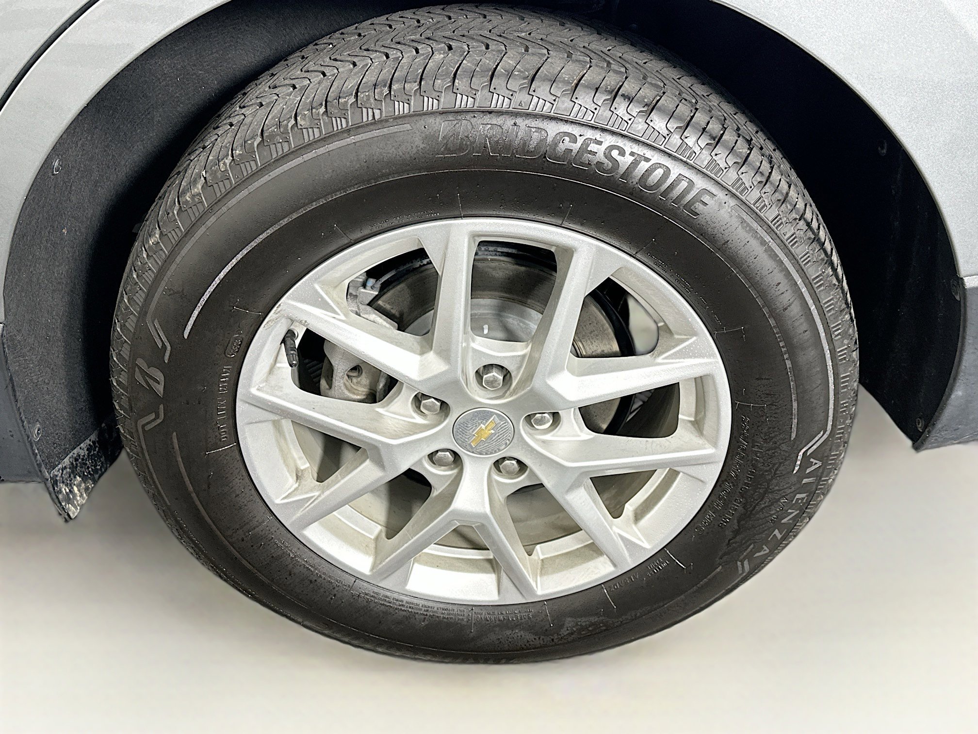 Used 2023 Chevrolet Equinox LT w/ Driver Convenience Package image 11