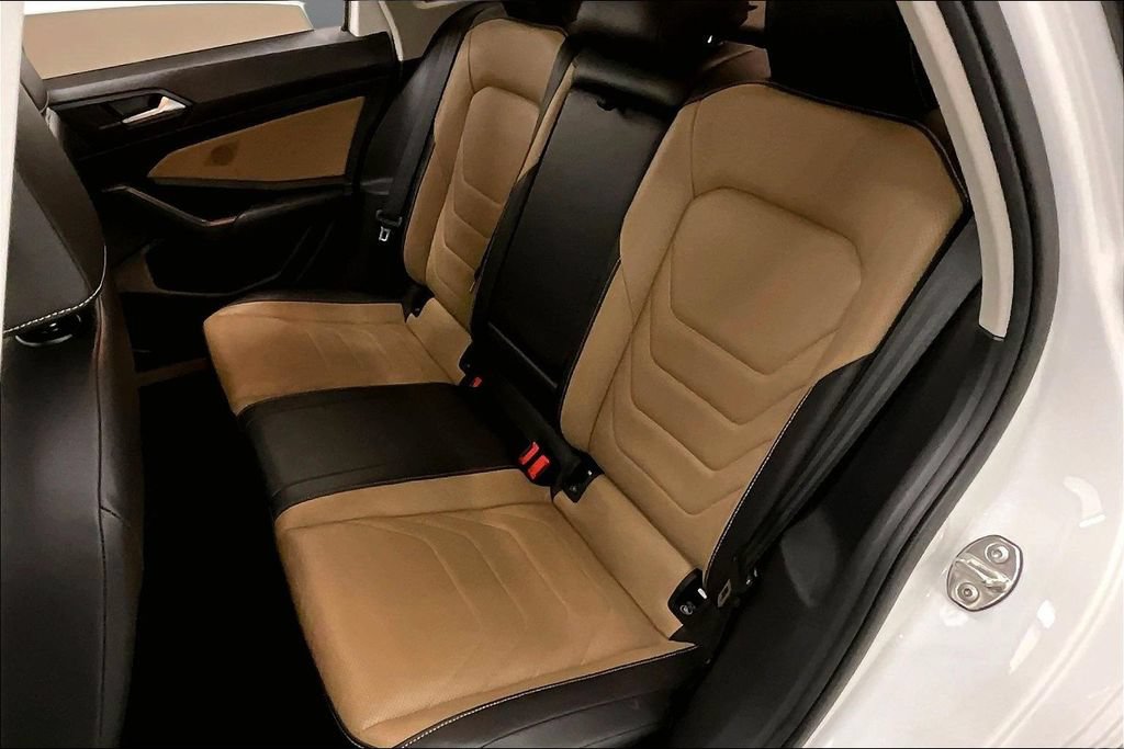 Used 2020 Volkswagen Jetta SEL Premium FWD image 22