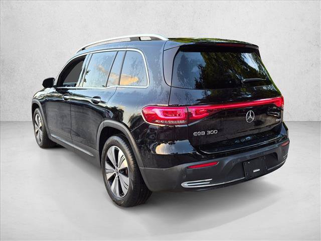 Used 2023 Mercedes-Benz EQB 300 4MATIC w/ Exclusive Package image 7